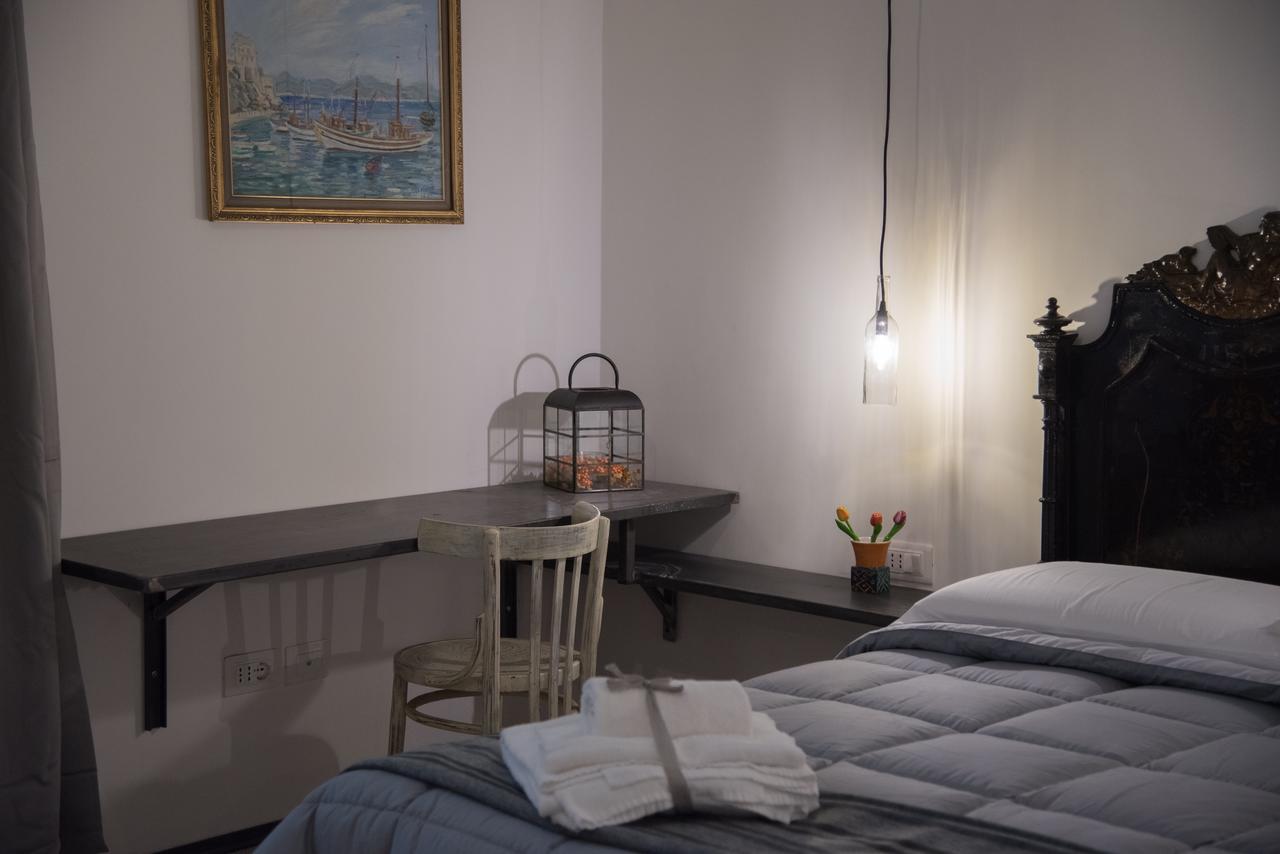 Bed and Breakfast Villino Teresa Salerno Exterior foto