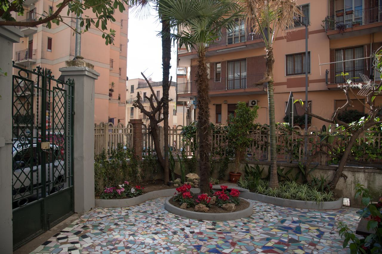 Bed and Breakfast Villino Teresa Salerno Exterior foto